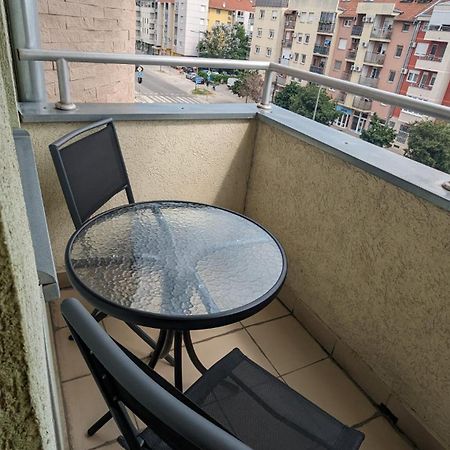 Poesia Apartment Novi Sad Eksteriør bilde