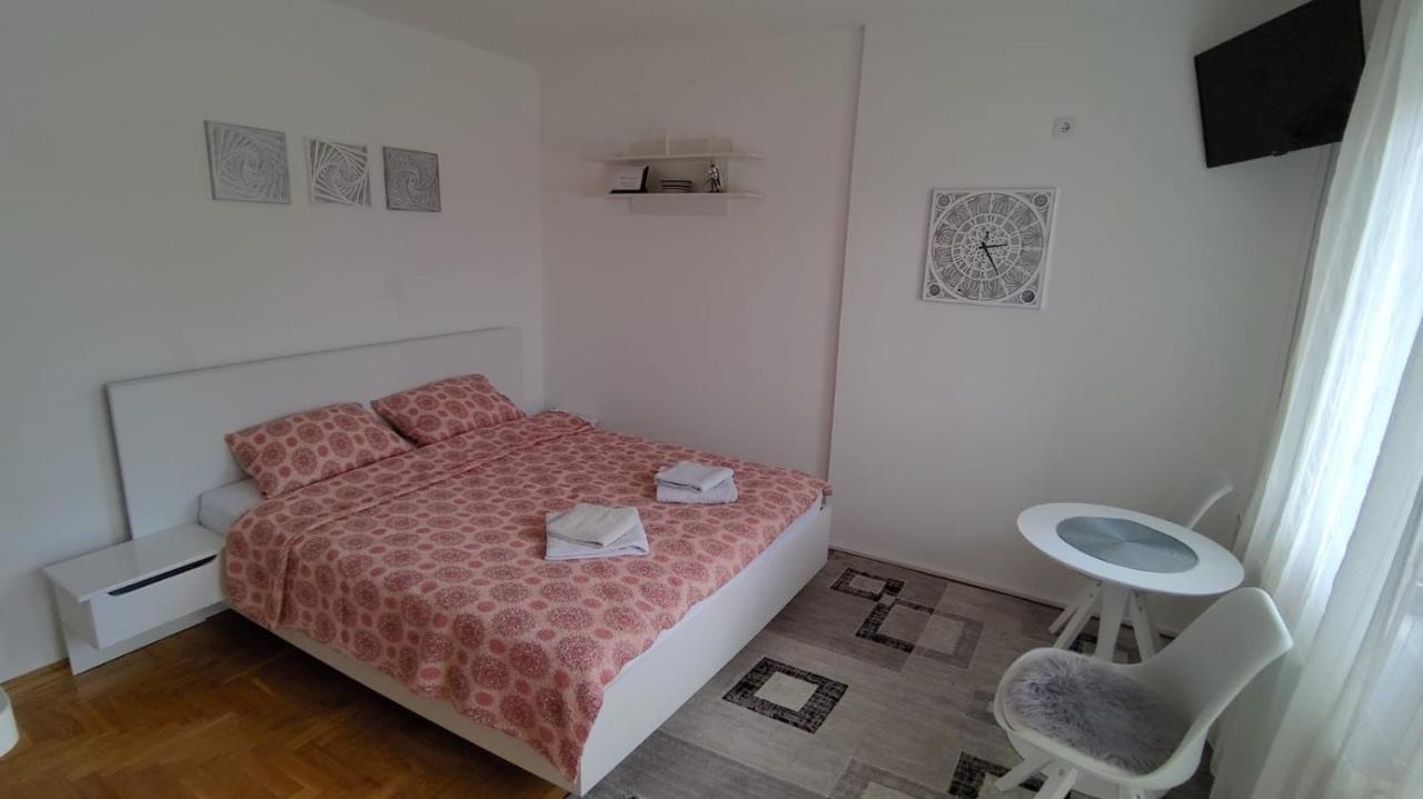 Poesia Apartment Novi Sad Eksteriør bilde